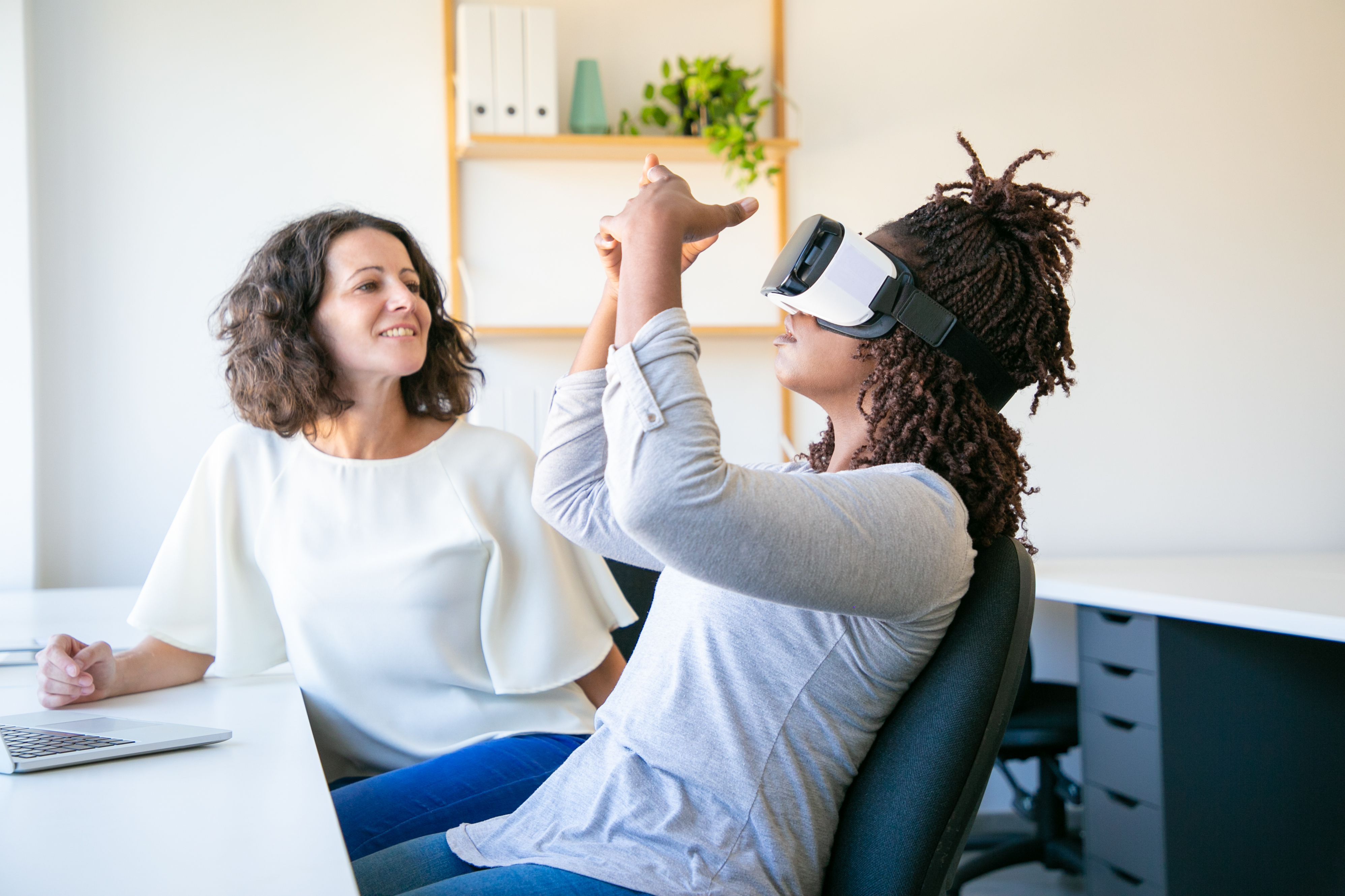 VR Therapy — Virtual Reality in Clinical Psychotherapy | IsraClinic Tel Aviv
